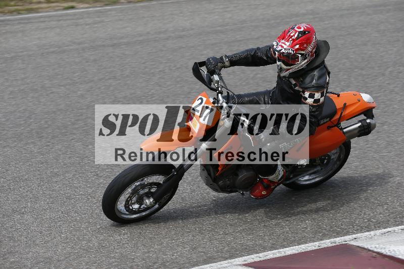 /08 17.04.2026  TZ Motorsport ADR/Gruppe gelb/27